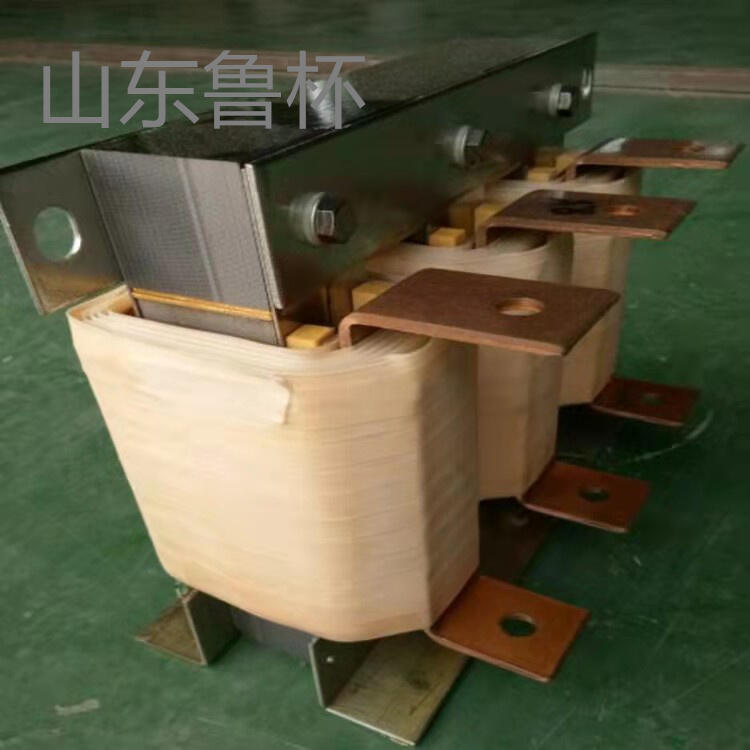 山東魯杯SOCL-0800-EISC-175D出線電抗器提高電機(jī)的使用壽命